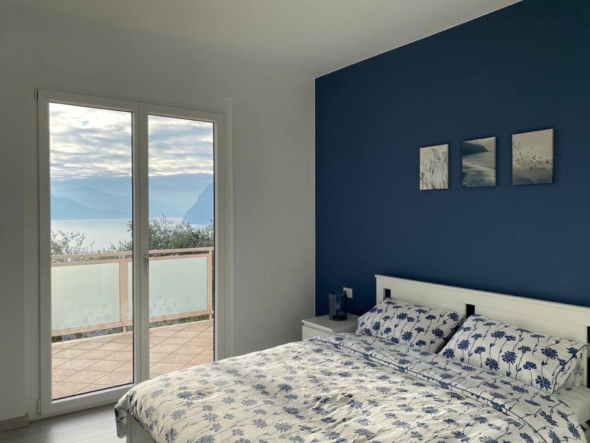 Happy Guest Apartments - Blue Apartment Riva di Solto Εξωτερικό φωτογραφία