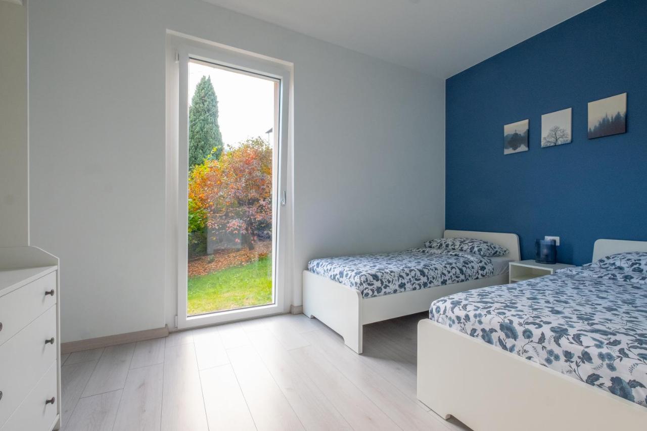 Happy Guest Apartments - Blue Apartment Riva di Solto Εξωτερικό φωτογραφία